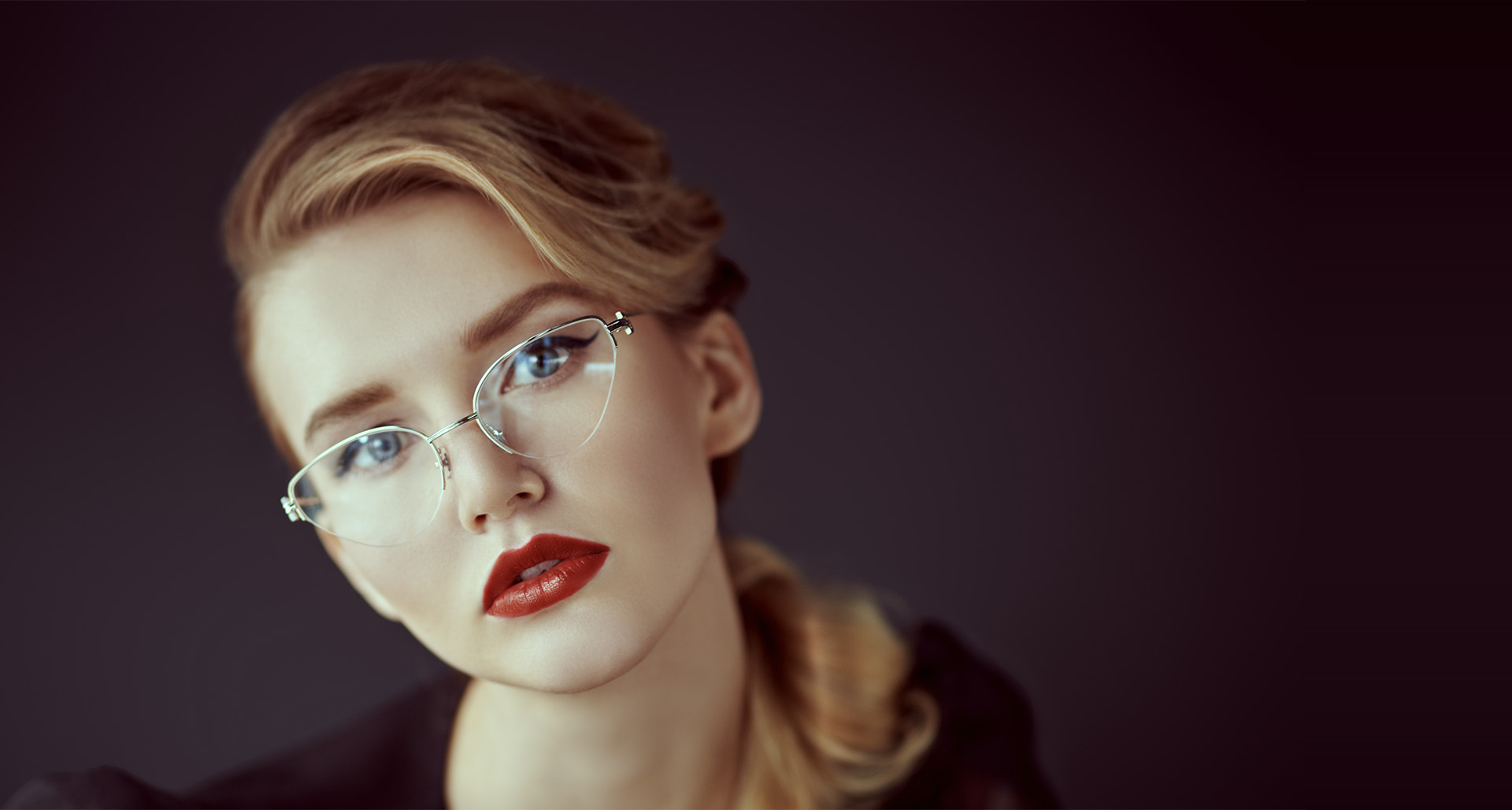 woman in fashion eyewear